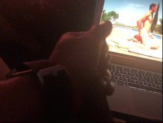 é’å°‘å¹´å‘çŽ°äº†çˆ¸çˆ¸çš„å–œæ‚¦